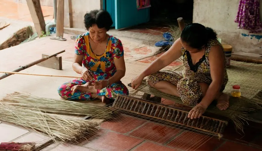 Cai Be - Can Tho 1 Night (include Cai Rang Floating Market Visit)